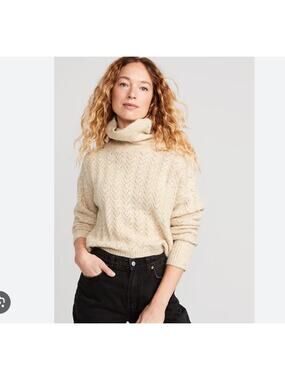 Old Navy Women's Cream Turtleneck Heathered Pointelle-Knit Sweater Size Medium